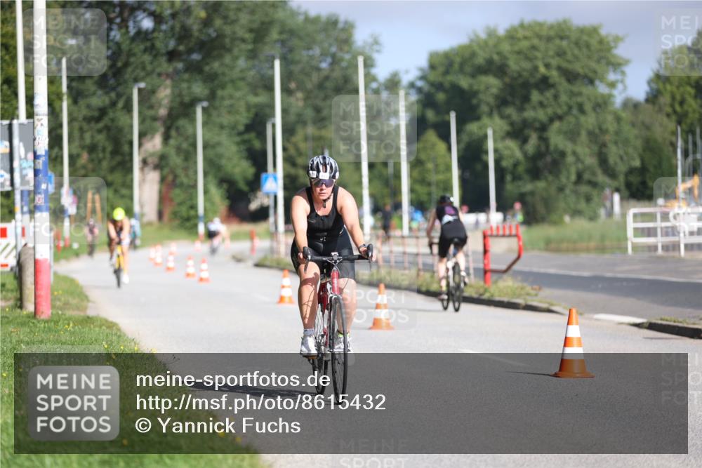 17.08.2025 - KN Förde Triathlon 2025 Yannick Fuchs http://msf.ph/oto/8615432 17.08.2025 09:30:57 Radfahren 102, 107, 111, 208, 212, 223, 117, 197 meine-sportfotos.de