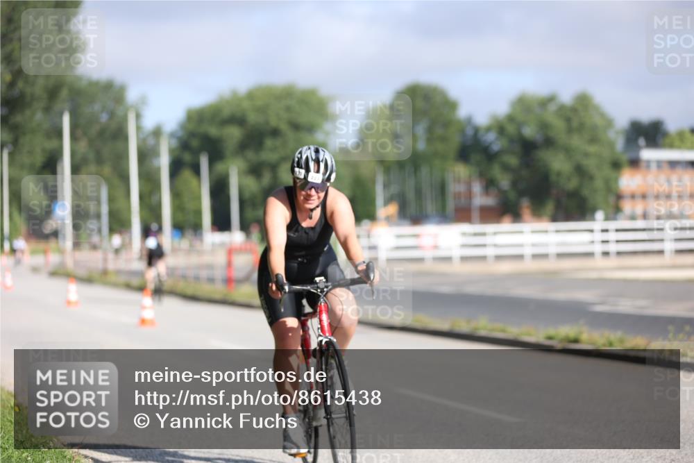 17.08.2025 - KN Förde Triathlon 2025 Yannick Fuchs http://msf.ph/oto/8615438 17.08.2025 09:30:58 Radfahren 102, 107, 111, 200, 208, 212, 223, 197 meine-sportfotos.de