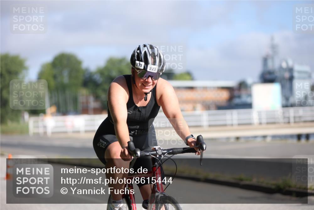 17.08.2025 - KN Förde Triathlon 2025 Yannick Fuchs http://msf.ph/oto/8615444 17.08.2025 09:30:59 Radfahren 102, 107, 111, 188, 200, 208, 212, 221, 223, 197 meine-sportfotos.de