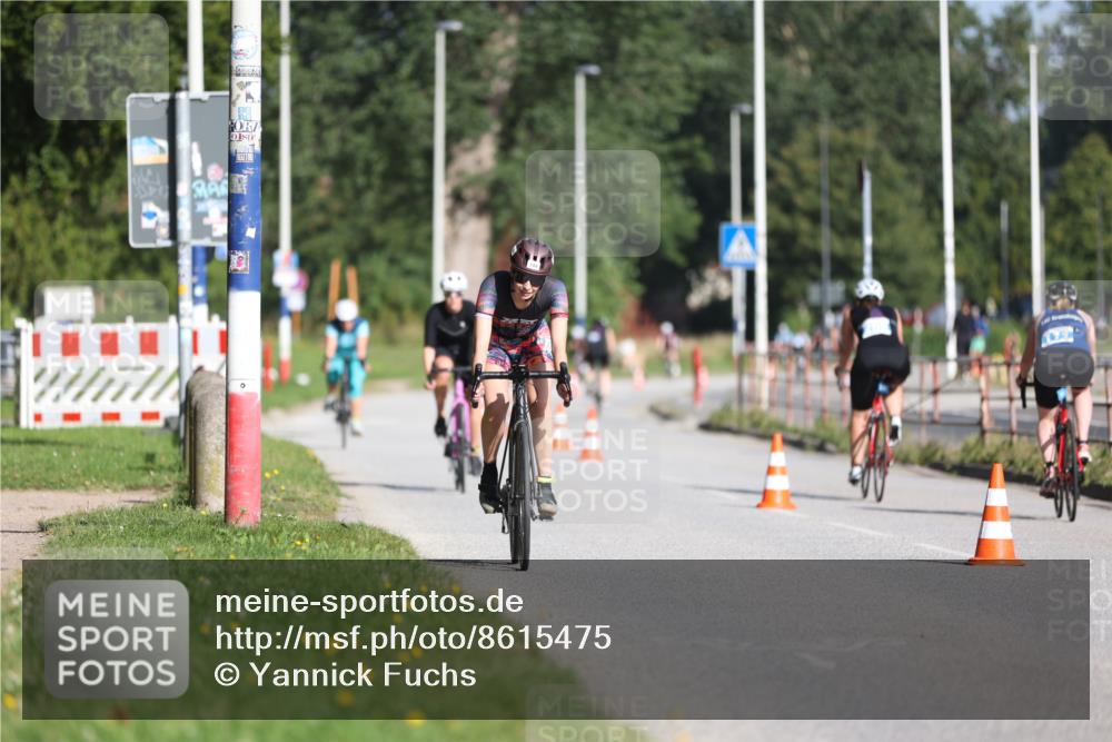 17.08.2025 - KN Förde Triathlon 2025 Yannick Fuchs http://msf.ph/oto/8615475 17.08.2025 09:31:07 Radfahren 102, 125, 126, 188, 198, 200, 216, 218, 219, 221, 107, 111, 208, 212, 223 meine-sportfotos.de