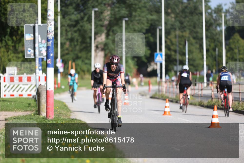 17.08.2025 - KN Förde Triathlon 2025 Yannick Fuchs http://msf.ph/oto/8615478 17.08.2025 09:31:07 Radfahren 102, 125, 126, 188, 198, 200, 216, 218, 219, 221, 107, 111, 208, 212, 223 meine-sportfotos.de