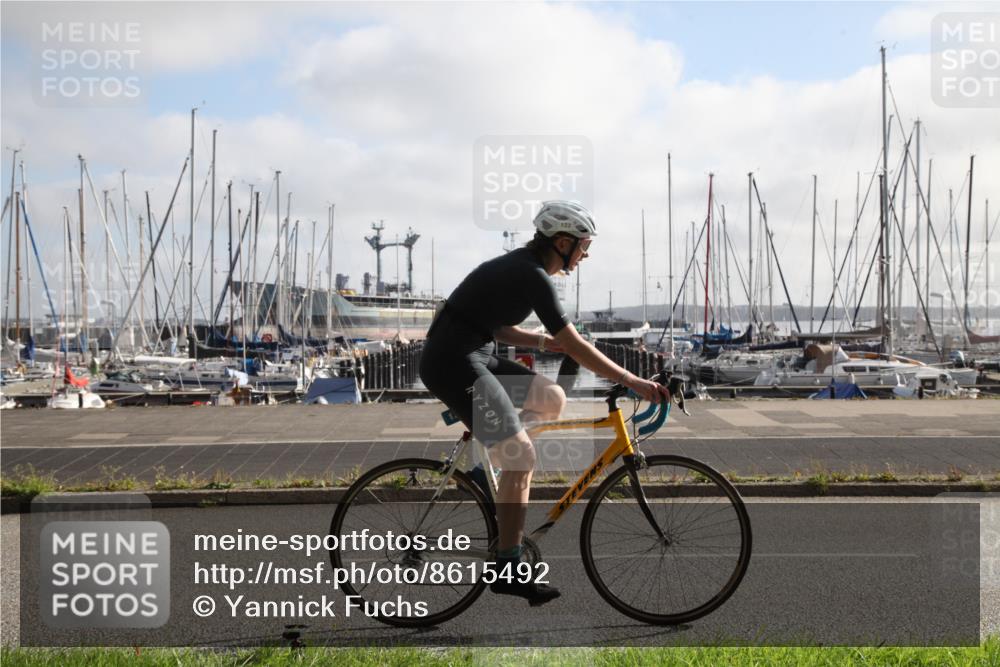 17.08.2025 - KN Förde Triathlon 2025 Yannick Fuchs http://msf.ph/oto/8615492 17.08.2025 09:23:33 Radfahren 122, 138 meine-sportfotos.de