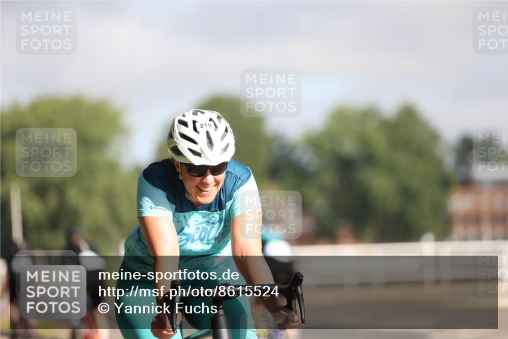 17.08.2025 - KN Förde Triathlon 2025 Yannick Fuchs http://msf.ph/oto/8615524 17.08.2025 09:31:14 Radfahren 133, 136, 198, 216, 219, 102, 125, 126, 188, 200, 216, 218, 221 meine-sportfotos.de
