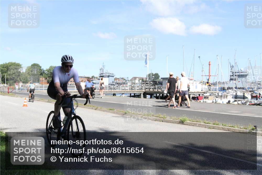 17.08.2025 - KN Förde Triathlon 2025 Yannick Fuchs http://msf.ph/oto/8615654 17.08.2025 11:26:35 Radfahren 297, 300, 303, 323, 328, 621 meine-sportfotos.de