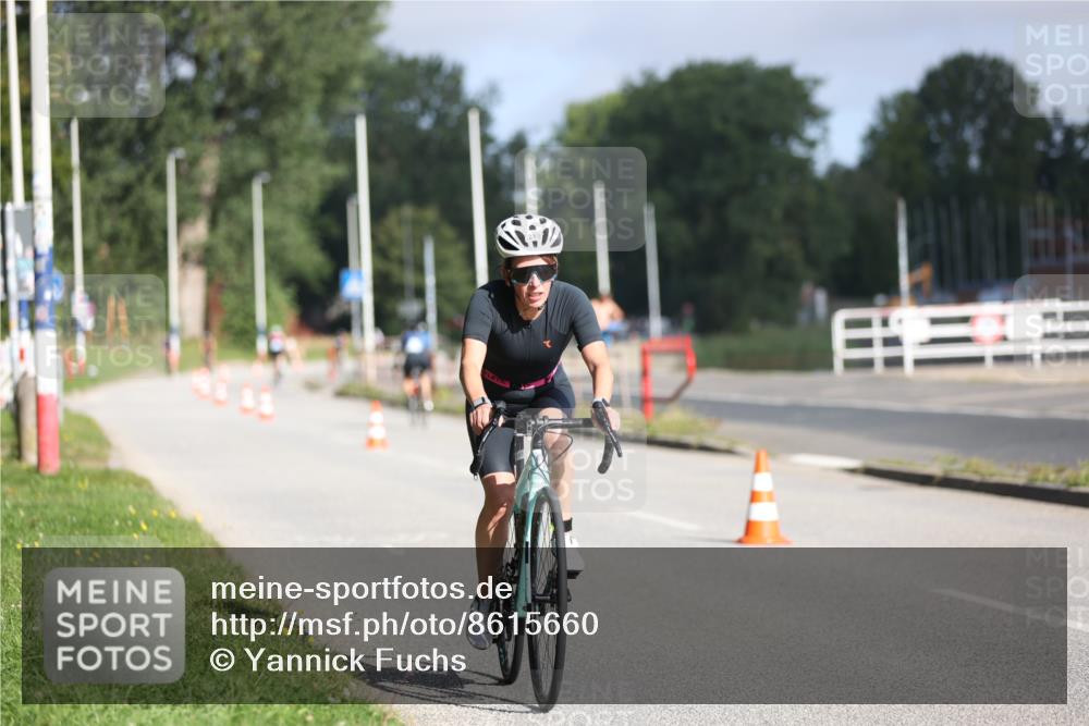 17.08.2025 - KN Förde Triathlon 2025 Yannick Fuchs http://msf.ph/oto/8615660 17.08.2025 09:32:06 Radfahren 210, 213, 225, 234, 244 meine-sportfotos.de