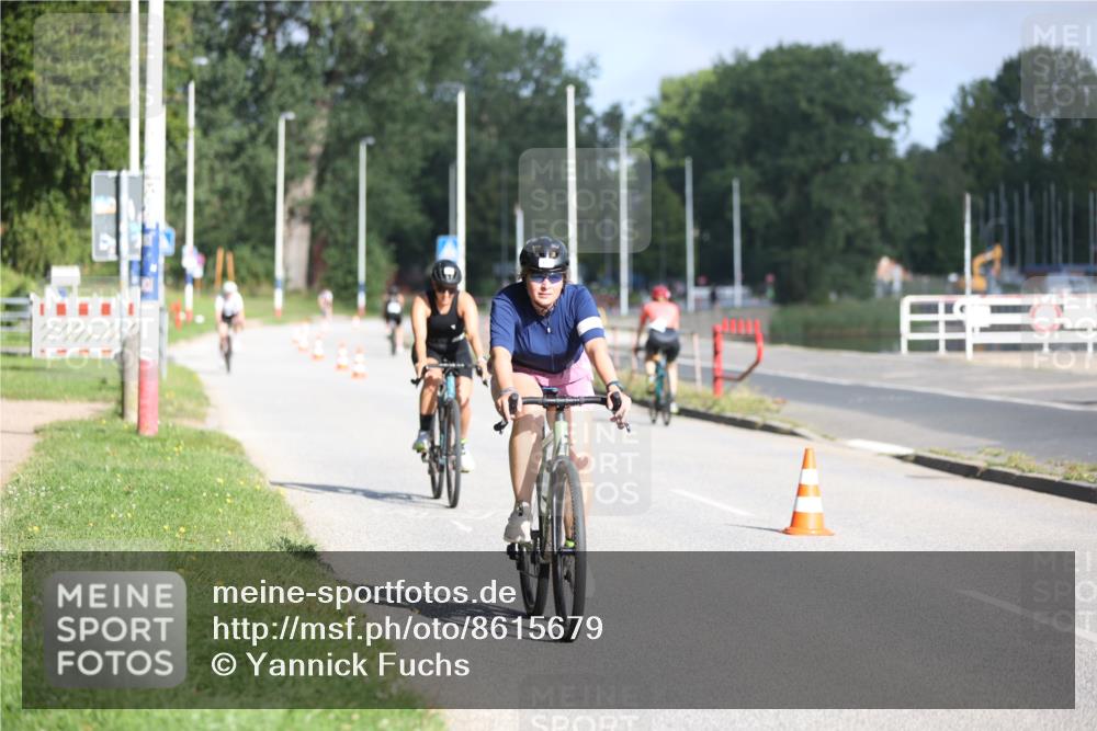 17.08.2025 - KN Förde Triathlon 2025 Yannick Fuchs http://msf.ph/oto/8615679 17.08.2025 09:32:22 Radfahren 147, 195, 201, 224, 246, 225 meine-sportfotos.de