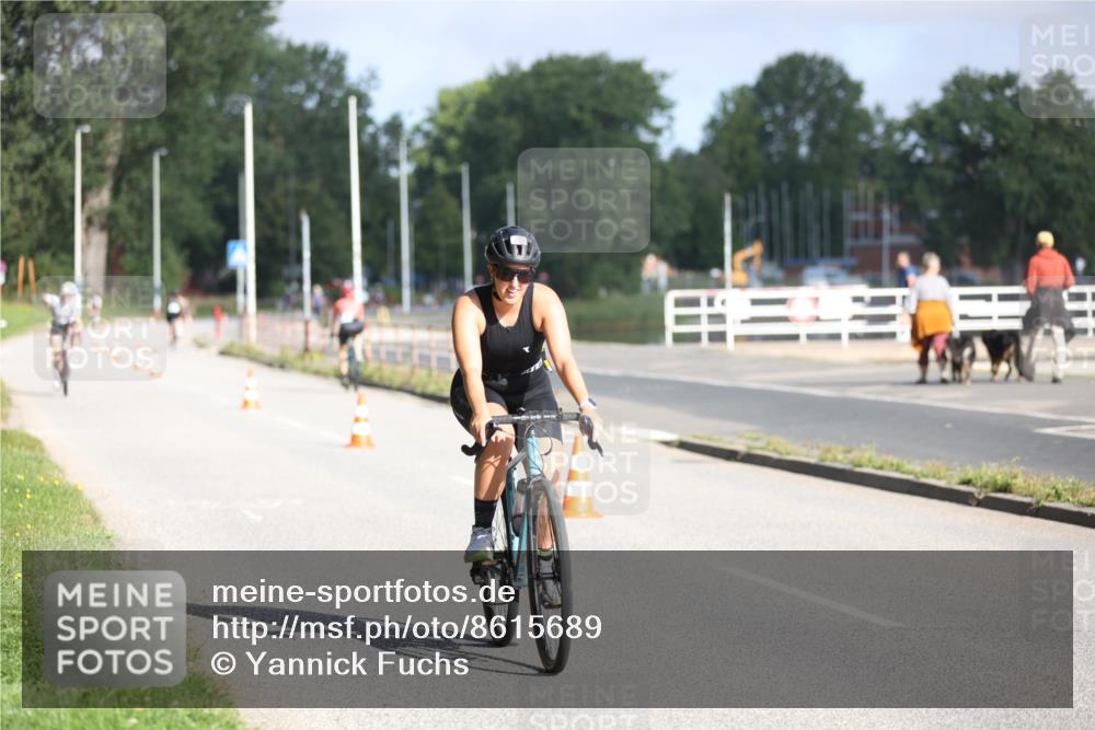 17.08.2025 - KN Förde Triathlon 2025 Yannick Fuchs http://msf.ph/oto/8615689 17.08.2025 09:32:23 Radfahren 147, 195, 201, 224, 246, 225 meine-sportfotos.de
