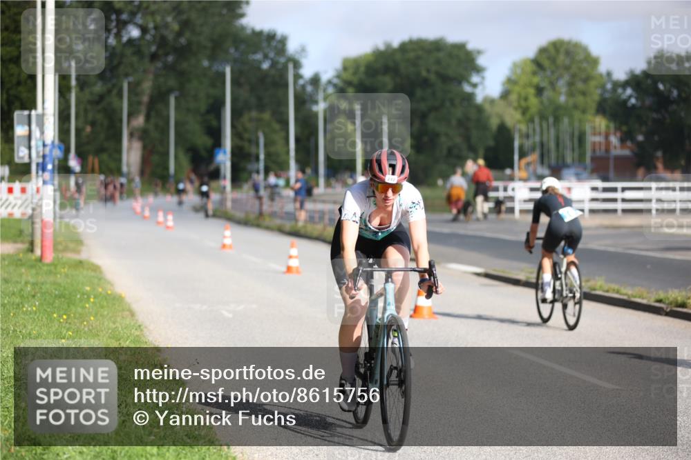 17.08.2025 - KN Förde Triathlon 2025 Yannick Fuchs http://msf.ph/oto/8615756 17.08.2025 09:32:39 Radfahren 130, 138, 221, 242, 243, 130, 162 meine-sportfotos.de