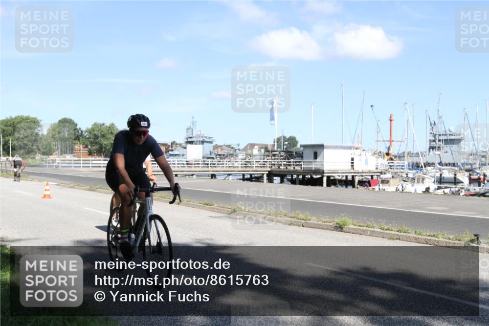 17.08.2025 - KN Förde Triathlon 2025 Yannick Fuchs http://msf.ph/oto/8615763 17.08.2025 11:27:56 Radfahren 264, 268, 282, 319, 320, 323, 382, 615, 618, 624, 627 meine-sportfotos.de