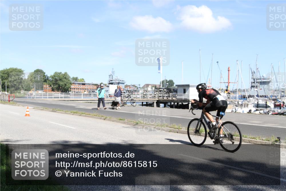 17.08.2025 - KN Förde Triathlon 2025 Yannick Fuchs http://msf.ph/oto/8615815 17.08.2025 11:29:06 Radfahren 335, 358 meine-sportfotos.de