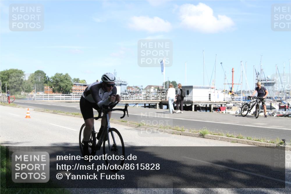 17.08.2025 - KN Förde Triathlon 2025 Yannick Fuchs http://msf.ph/oto/8615828 17.08.2025 11:29:22 Radfahren 268, 270, 299, 312, 615, 636 meine-sportfotos.de