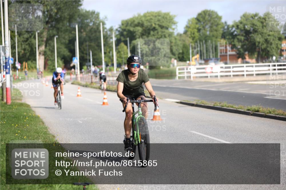 17.08.2025 - KN Förde Triathlon 2025 Yannick Fuchs http://msf.ph/oto/8615865 17.08.2025 09:32:57 Radfahren 102, 104, 122, 133, 198, 218, 111, 126, 133, 152, 197, 198, 208, 212, 216 meine-sportfotos.de