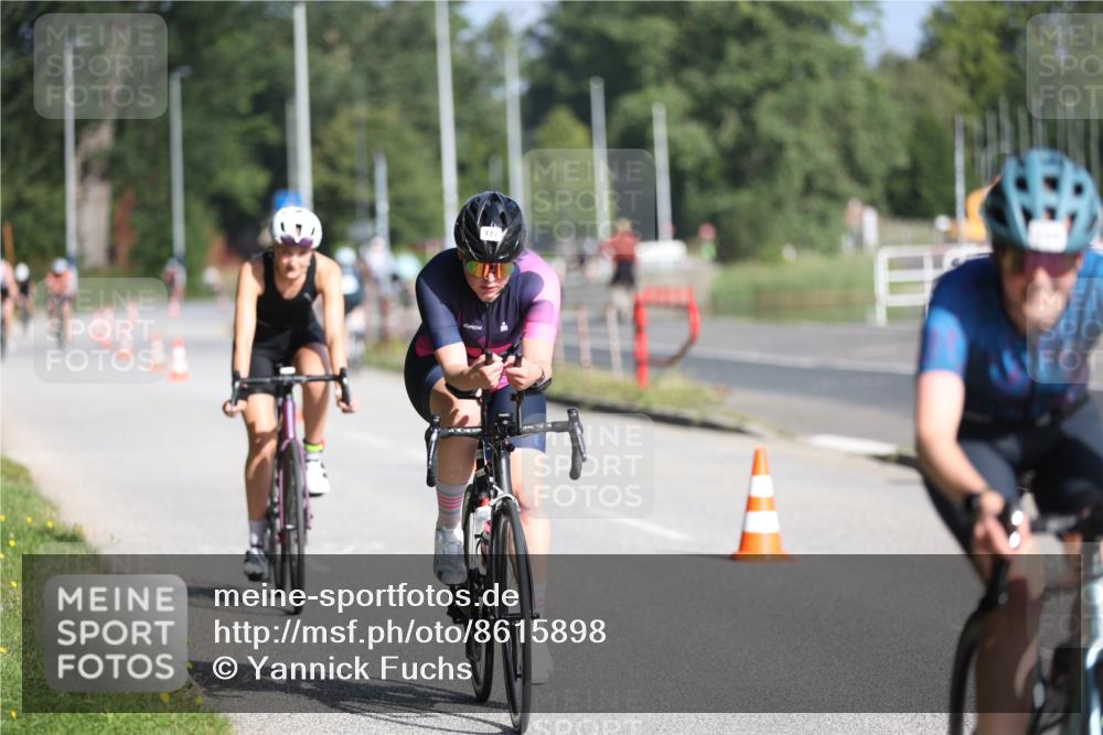 17.08.2025 - KN Förde Triathlon 2025 Yannick Fuchs http://msf.ph/oto/8615898 17.08.2025 09:33:11 Radfahren 127, 145, 146, 148, 151, 194, 200, 215, 230, 235 meine-sportfotos.de