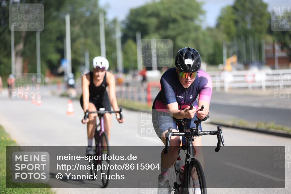 17.08.2025 - KN Förde Triathlon 2025 Yannick Fuchs http://msf.ph/oto/8615904 17.08.2025 09:33:11 Radfahren 127, 145, 146, 148, 151, 194, 200, 215, 230, 235 meine-sportfotos.de