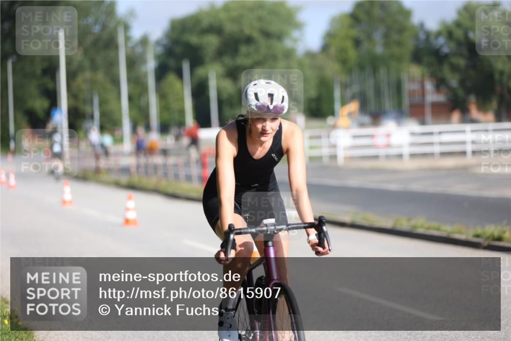 17.08.2025 - KN Förde Triathlon 2025 Yannick Fuchs http://msf.ph/oto/8615907 17.08.2025 09:33:12 Radfahren 127, 128, 145, 146, 148, 151, 190, 194, 200, 215, 230, 235, 145 meine-sportfotos.de