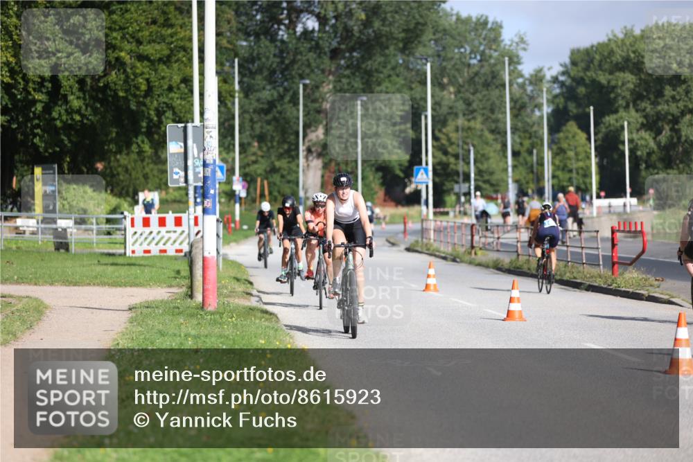 17.08.2025 - KN Förde Triathlon 2025 Yannick Fuchs http://msf.ph/oto/8615923 17.08.2025 09:33:16 Radfahren 118, 128, 151, 190, 200, 230, 235, 127, 145, 146, 148, 151, 194, 215 meine-sportfotos.de