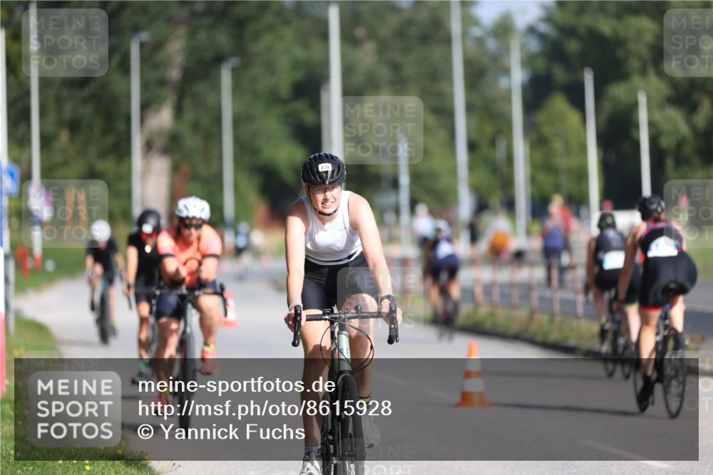 17.08.2025 - KN Förde Triathlon 2025 Yannick Fuchs http://msf.ph/oto/8615928 17.08.2025 09:33:17 Radfahren 118, 128, 190, 200, 230, 235, 127, 145, 146, 148, 151, 194, 215 meine-sportfotos.de