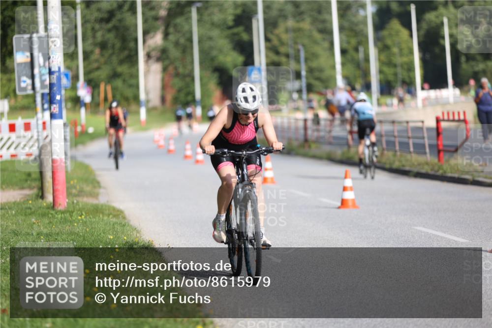 17.08.2025 - KN Förde Triathlon 2025 Yannick Fuchs http://msf.ph/oto/8615979 17.08.2025 09:33:30 Radfahren 120, 231, 237, 118, 128, 190 meine-sportfotos.de