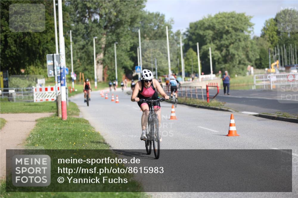 17.08.2025 - KN Förde Triathlon 2025 Yannick Fuchs http://msf.ph/oto/8615983 17.08.2025 09:33:30 Radfahren 120, 231, 237, 118, 128, 190 meine-sportfotos.de