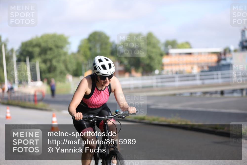 17.08.2025 - KN Förde Triathlon 2025 Yannick Fuchs http://msf.ph/oto/8615989 17.08.2025 09:33:32 Radfahren 120, 231, 234, 237 meine-sportfotos.de