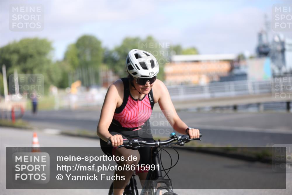 17.08.2025 - KN Förde Triathlon 2025 Yannick Fuchs http://msf.ph/oto/8615991 17.08.2025 09:33:32 Radfahren 120, 231, 234, 237 meine-sportfotos.de
