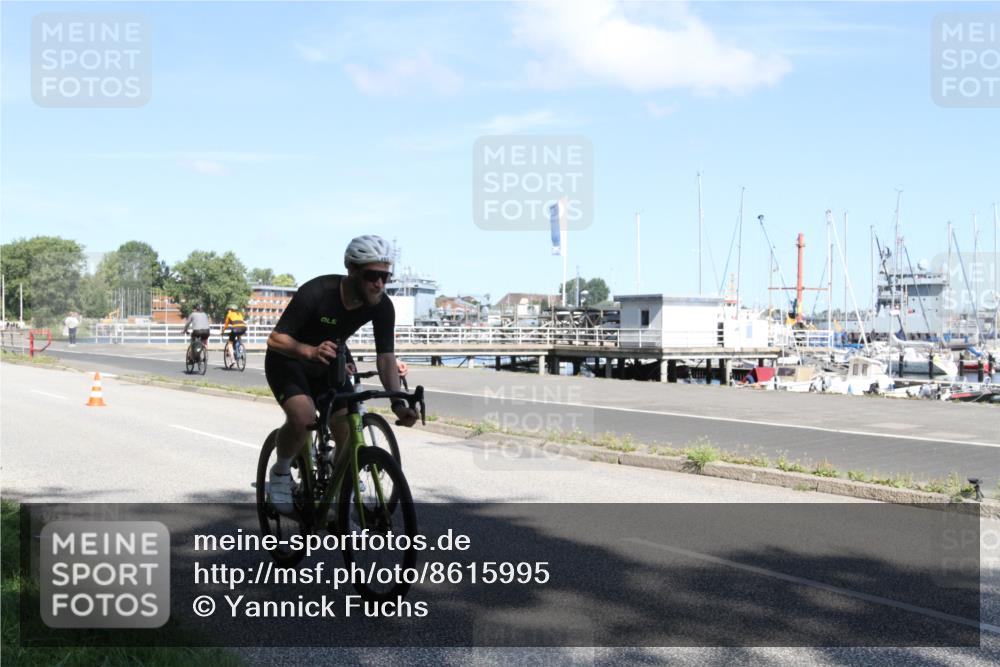 17.08.2025 - KN Förde Triathlon 2025 Yannick Fuchs http://msf.ph/oto/8615995 17.08.2025 11:31:36 Radfahren 265, 283, 311, 321, 376, 387, 605, 620 meine-sportfotos.de