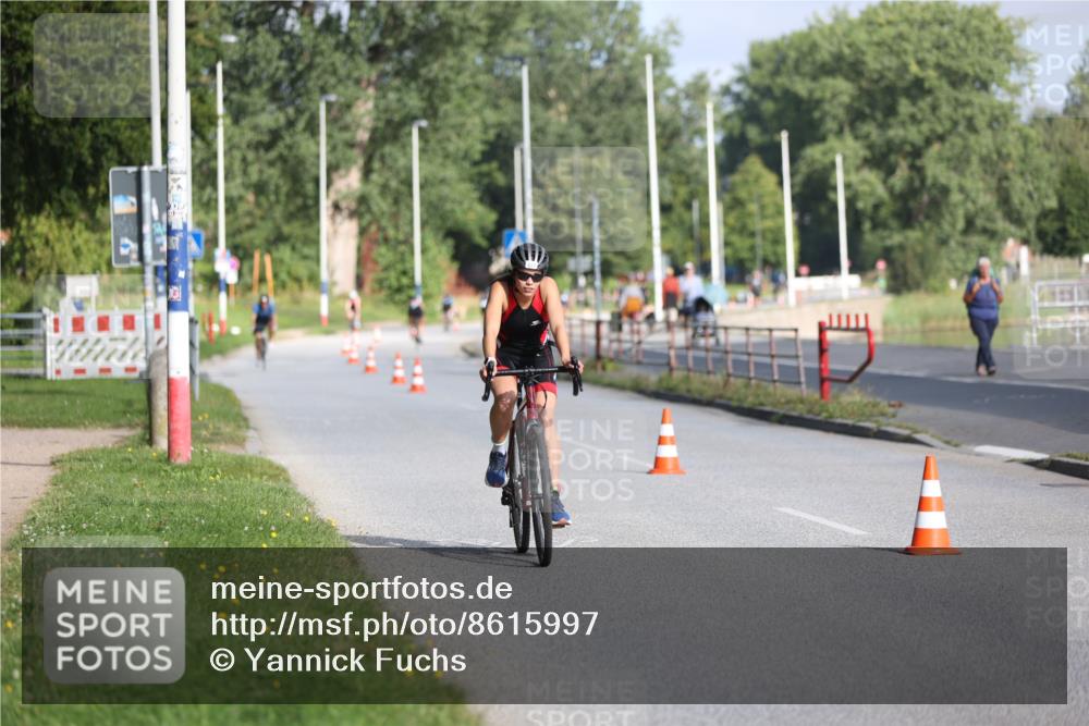17.08.2025 - KN Förde Triathlon 2025 Yannick Fuchs http://msf.ph/oto/8615997 17.08.2025 09:33:34 Radfahren 120, 150, 231, 234, 237, 120 meine-sportfotos.de