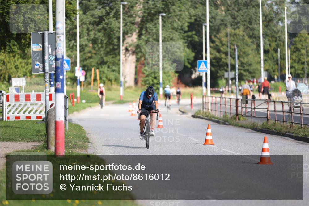17.08.2025 - KN Förde Triathlon 2025 Yannick Fuchs http://msf.ph/oto/8616012 17.08.2025 09:33:38 Radfahren 150, 231, 234, 237, 120, 237 meine-sportfotos.de