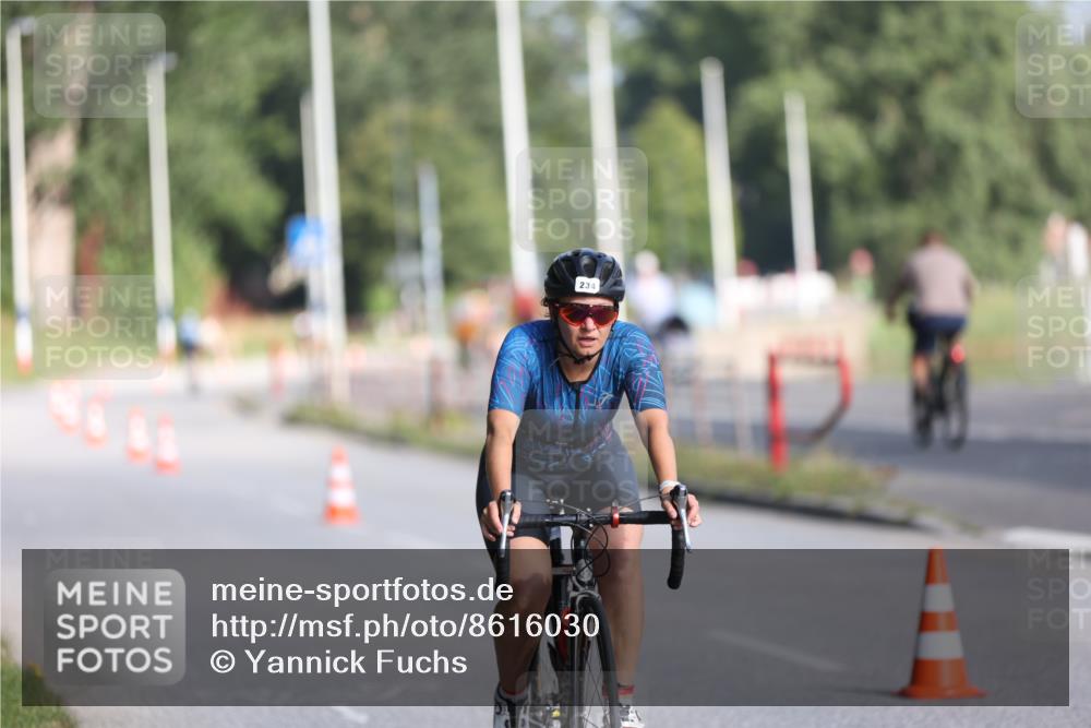 17.08.2025 - KN Förde Triathlon 2025 Yannick Fuchs http://msf.ph/oto/8616030 17.08.2025 09:33:41 Radfahren 135, 150, 231, 234, 231, 237 meine-sportfotos.de