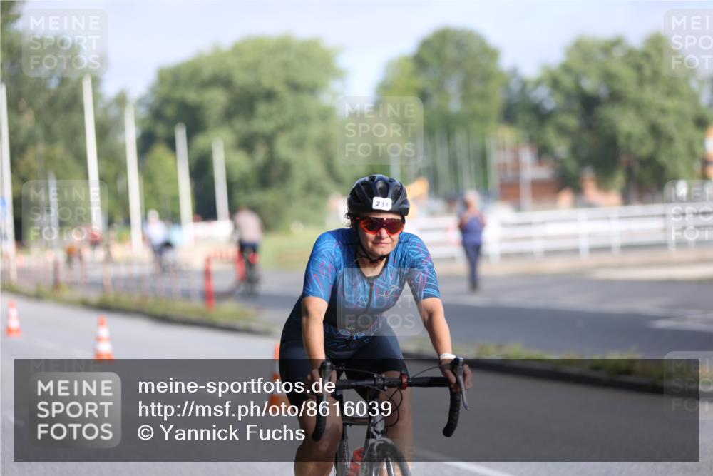 17.08.2025 - KN Förde Triathlon 2025 Yannick Fuchs http://msf.ph/oto/8616039 17.08.2025 09:33:42 Radfahren 135, 142, 150, 171, 234, 231, 237 meine-sportfotos.de