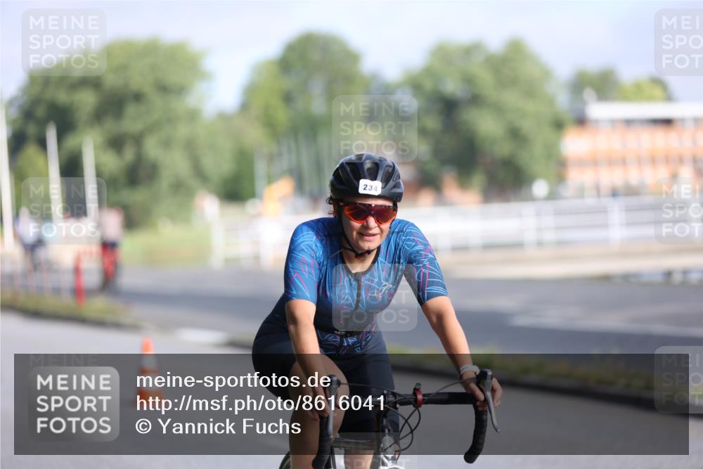 17.08.2025 - KN Förde Triathlon 2025 Yannick Fuchs http://msf.ph/oto/8616041 17.08.2025 09:33:42 Radfahren 135, 142, 150, 171, 234, 231, 237 meine-sportfotos.de