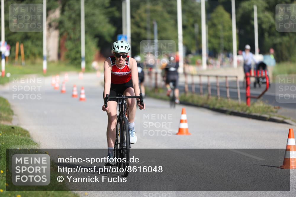 17.08.2025 - KN Förde Triathlon 2025 Yannick Fuchs http://msf.ph/oto/8616048 17.08.2025 09:33:50 Radfahren 135, 142, 171, 249, 150, 234 meine-sportfotos.de