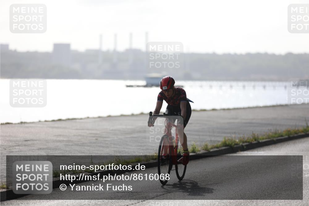 17.08.2025 - KN Förde Triathlon 2025 Yannick Fuchs http://msf.ph/oto/8616068 17.08.2025 09:34:02 Radfahren 143, 147 meine-sportfotos.de