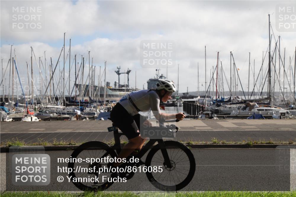 17.08.2025 - KN Förde Triathlon 2025 Yannick Fuchs http://msf.ph/oto/8616085 17.08.2025 09:30:47 Radfahren 117, 157, 197, 224, 242 meine-sportfotos.de