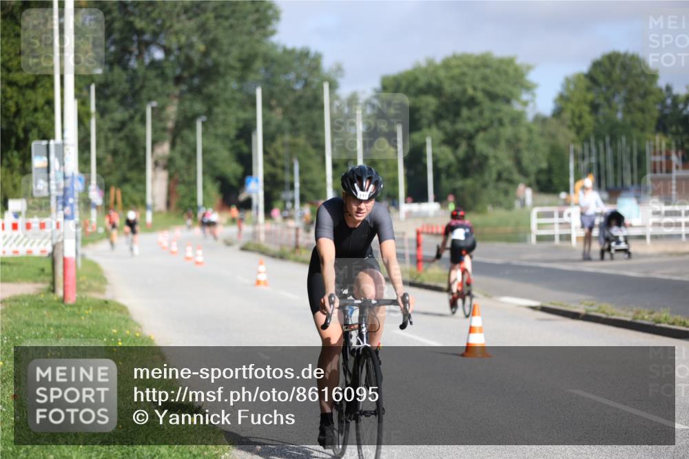 17.08.2025 - KN Förde Triathlon 2025 Yannick Fuchs http://msf.ph/oto/8616095 17.08.2025 09:34:08 Radfahren 139, 147, 162, 168, 225, 143 meine-sportfotos.de