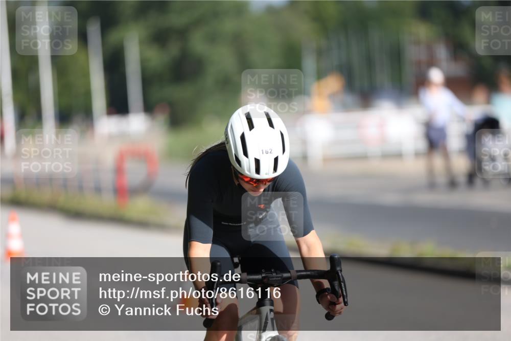 17.08.2025 - KN Förde Triathlon 2025 Yannick Fuchs http://msf.ph/oto/8616116 17.08.2025 09:34:14 Radfahren 139, 162, 168, 213, 225, 147 meine-sportfotos.de