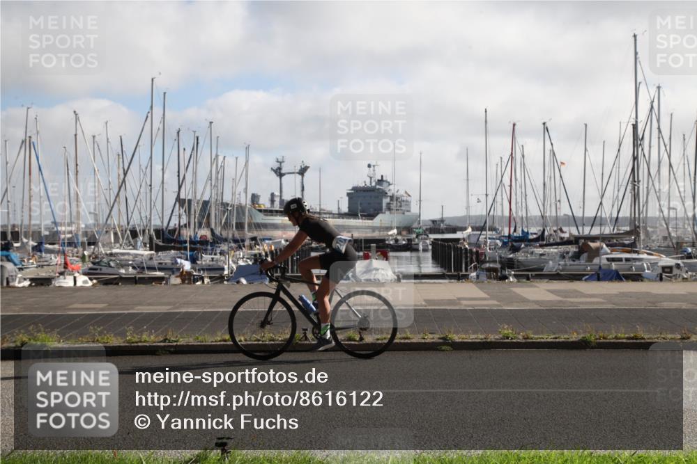 17.08.2025 - KN Förde Triathlon 2025 Yannick Fuchs http://msf.ph/oto/8616122 17.08.2025 09:31:10 Radfahren 102, 107, 125, 126, 188, 198, 200, 216, 218, 219, 221 meine-sportfotos.de
