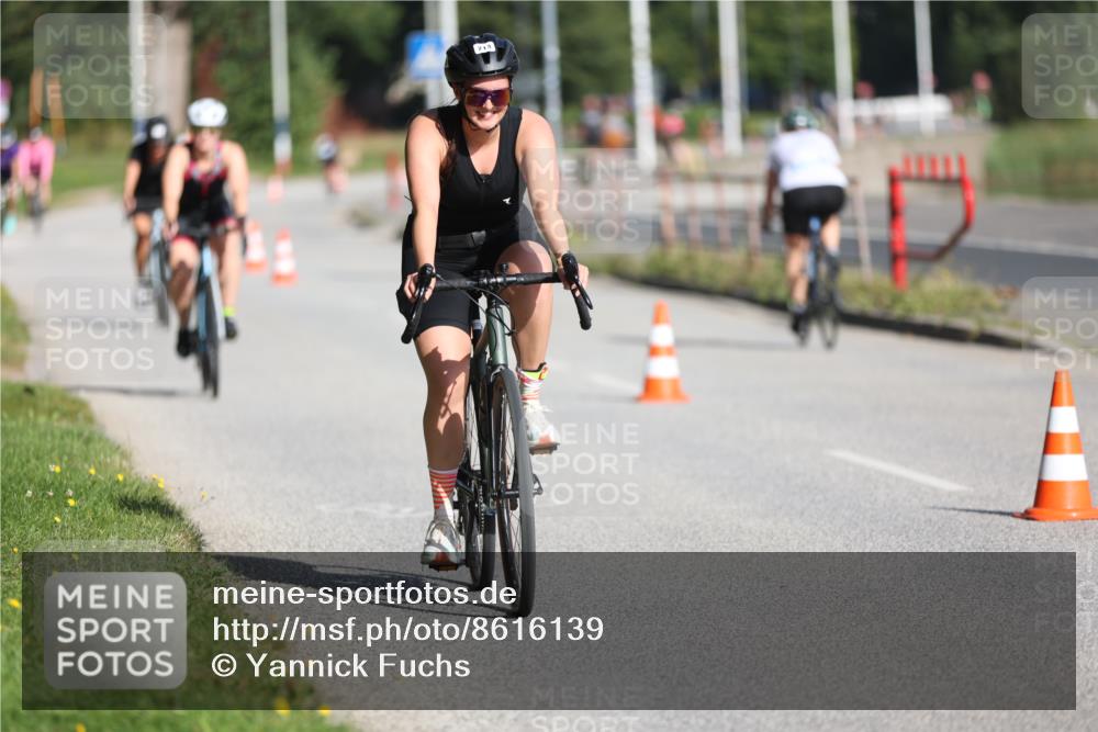 17.08.2025 - KN Förde Triathlon 2025 Yannick Fuchs http://msf.ph/oto/8616139 17.08.2025 09:34:22 Radfahren 130, 138, 213, 243, 246, 139, 162, 168, 225 meine-sportfotos.de