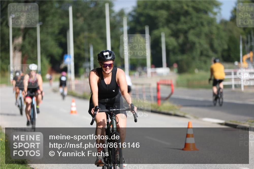 17.08.2025 - KN Förde Triathlon 2025 Yannick Fuchs http://msf.ph/oto/8616146 17.08.2025 09:34:23 Radfahren 130, 138, 213, 243, 246, 139, 225 meine-sportfotos.de