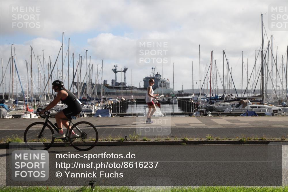 17.08.2025 - KN Förde Triathlon 2025 Yannick Fuchs http://msf.ph/oto/8616237 17.08.2025 09:32:09 Radfahren 210, 213 meine-sportfotos.de