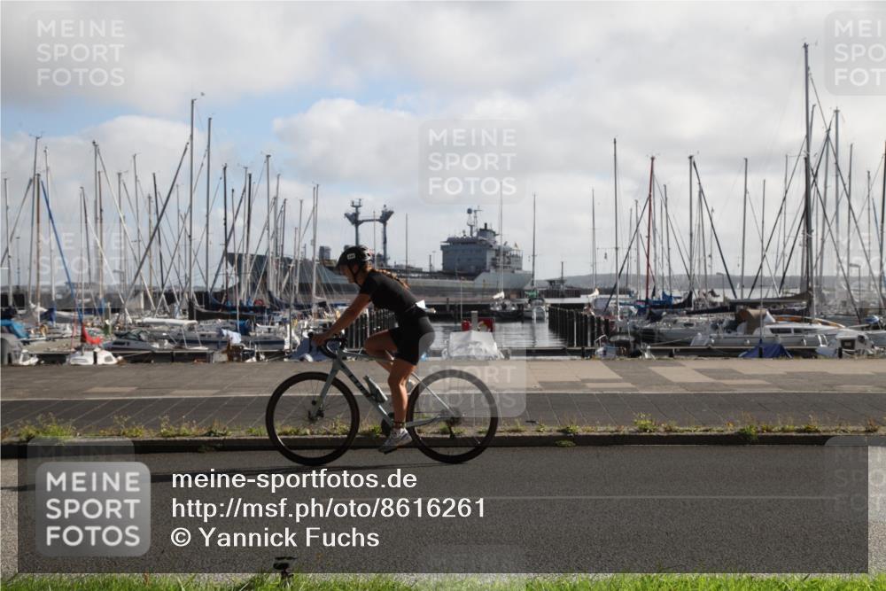 17.08.2025 - KN Förde Triathlon 2025 Yannick Fuchs http://msf.ph/oto/8616261 17.08.2025 09:32:29 Radfahren 147, 195, 201, 224, 246 meine-sportfotos.de