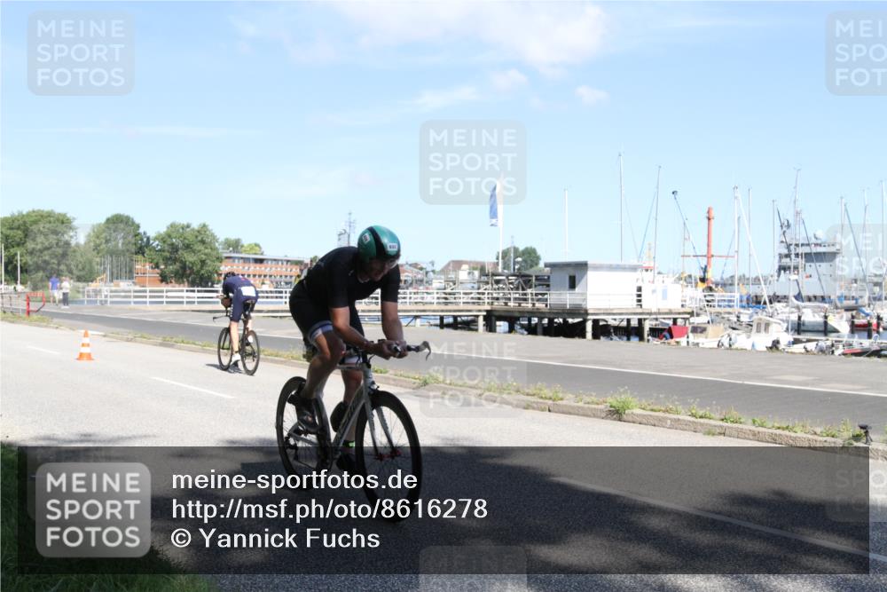 17.08.2025 - KN Förde Triathlon 2025 Yannick Fuchs http://msf.ph/oto/8616278 17.08.2025 11:34:37 Radfahren 300, 348, 375, 632 meine-sportfotos.de