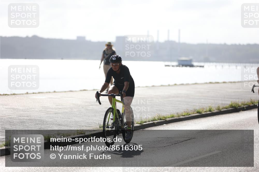 17.08.2025 - KN Förde Triathlon 2025 Yannick Fuchs http://msf.ph/oto/8616305 17.08.2025 09:35:10 Radfahren 101, 144, 194, 151 meine-sportfotos.de