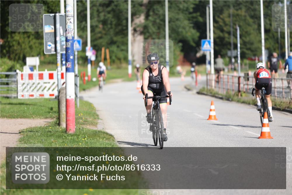 17.08.2025 - KN Förde Triathlon 2025 Yannick Fuchs http://msf.ph/oto/8616333 17.08.2025 09:35:17 Radfahren 118, 164, 194, 101, 144 meine-sportfotos.de