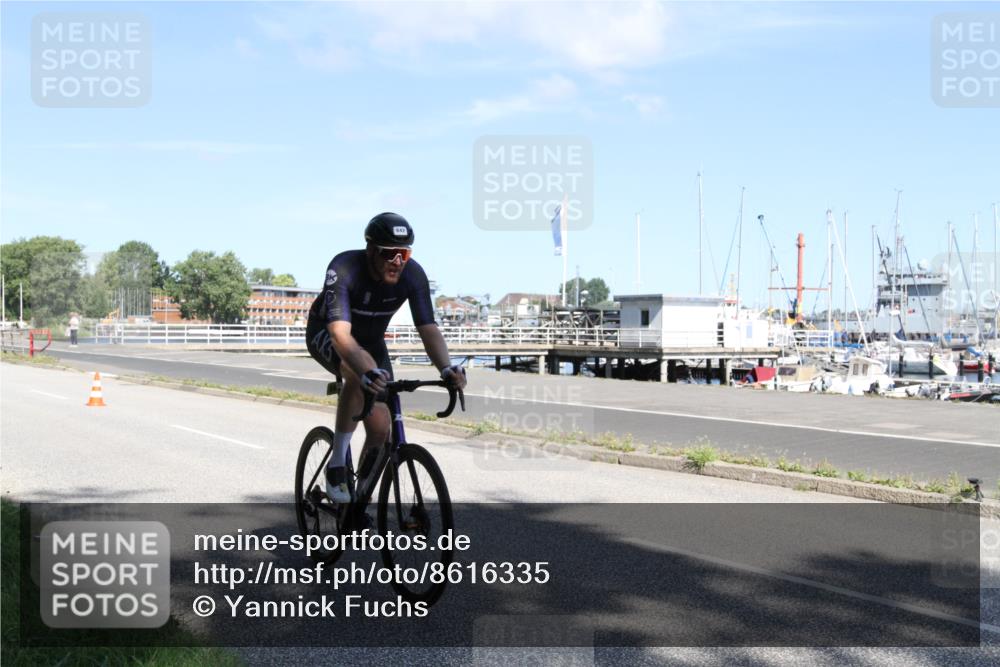 17.08.2025 - KN Förde Triathlon 2025 Yannick Fuchs http://msf.ph/oto/8616335 17.08.2025 11:35:00 Radfahren 271, 295, 296, 353, 354, 362, 372, 619, 633, 642, 643 meine-sportfotos.de