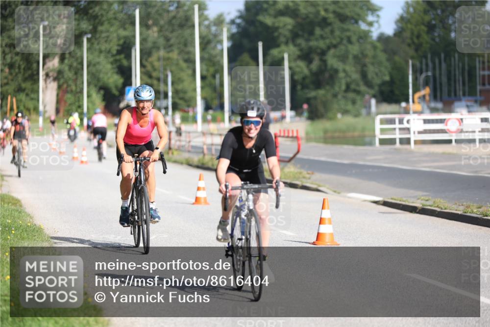 17.08.2025 - KN Förde Triathlon 2025 Yannick Fuchs http://msf.ph/oto/8616404 17.08.2025 09:35:44 Radfahren 135, 140, 142, 143, 180, 231, 249 meine-sportfotos.de