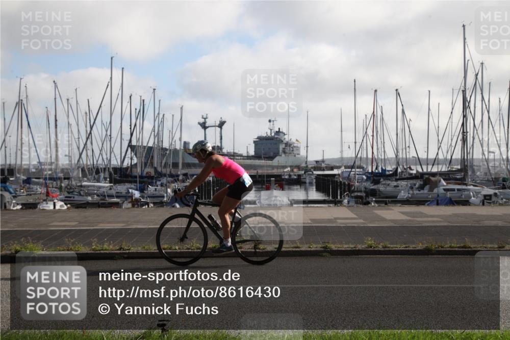 17.08.2025 - KN Förde Triathlon 2025 Yannick Fuchs http://msf.ph/oto/8616430 17.08.2025 09:33:52 Radfahren 135, 142, 171, 249 meine-sportfotos.de