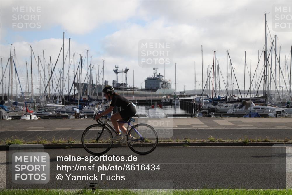17.08.2025 - KN Förde Triathlon 2025 Yannick Fuchs http://msf.ph/oto/8616434 17.08.2025 09:33:53 Radfahren 135, 142, 171, 249 meine-sportfotos.de