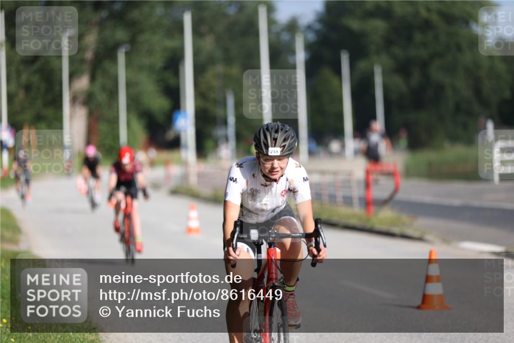 17.08.2025 - KN Förde Triathlon 2025 Yannick Fuchs http://msf.ph/oto/8616449 17.08.2025 09:35:52 Radfahren 116, 140, 143, 159, 168, 180, 249, 135, 140, 142, 231 meine-sportfotos.de