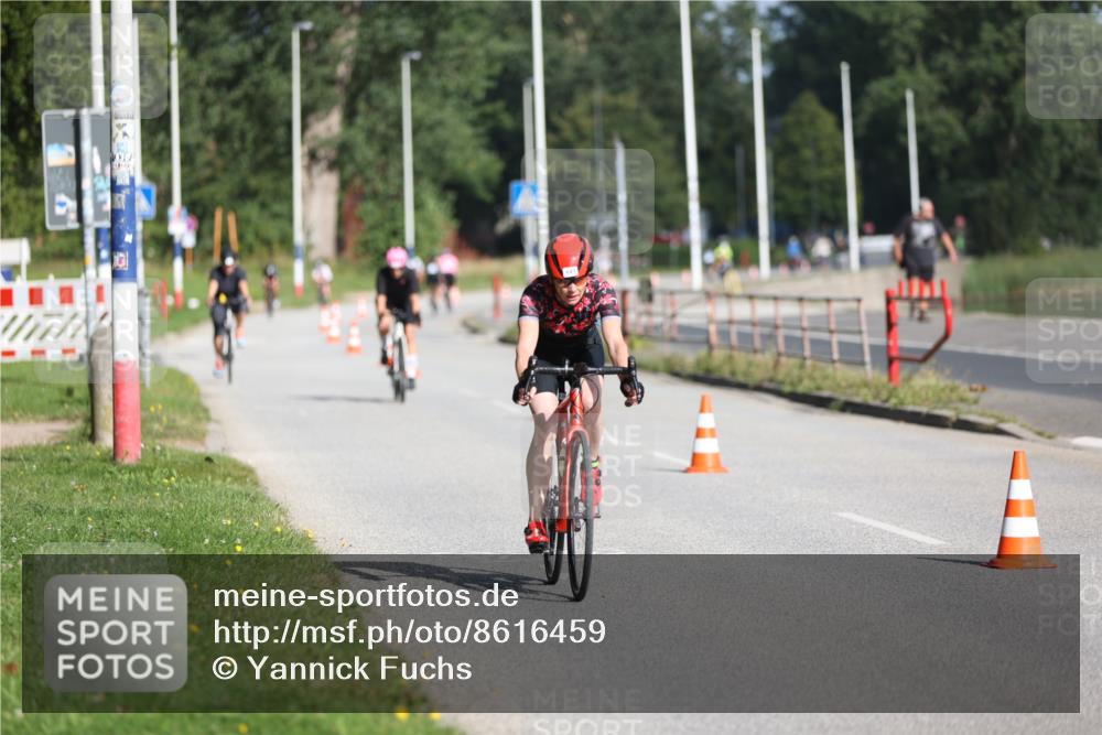 17.08.2025 - KN Förde Triathlon 2025 Yannick Fuchs http://msf.ph/oto/8616459 17.08.2025 09:35:53 Radfahren 116, 143, 159, 168, 180, 249, 253, 135, 140, 142, 231 meine-sportfotos.de